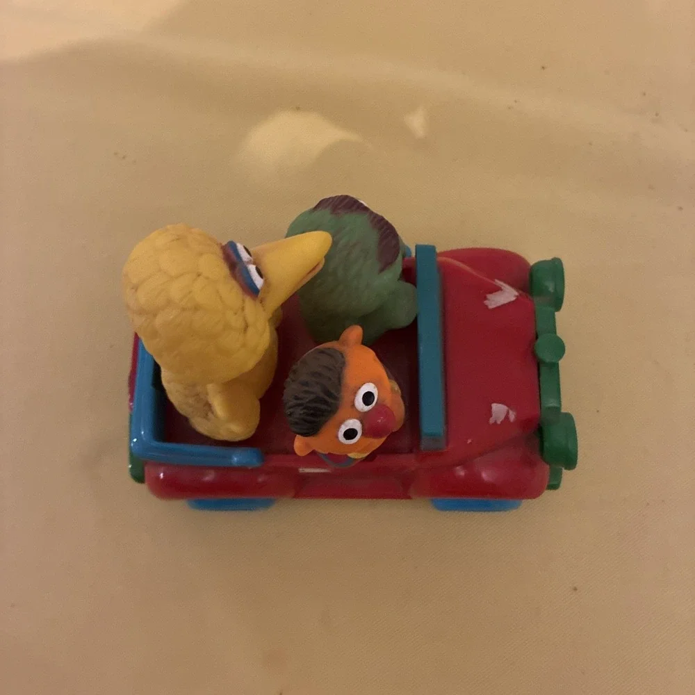 Vintage ILLCO Sesame Street Wind-Up Car with Big Bird, Oscar and Ernie Car